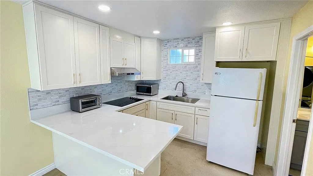 1 bed, 400 sqft, $2,000 — Photo 4