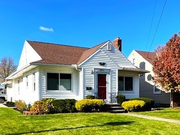 2814 Westmoor Rd, Rocky River, OH 44116
