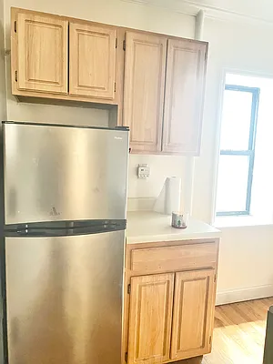 Rented by Crosstown Apartments NYC | media 10