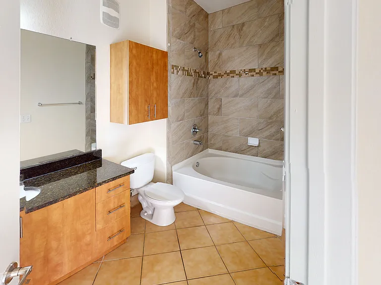The Vintage Lofts at West End — Photo 90