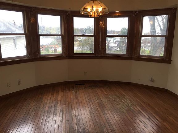 4th image of 4115 Florence Ave