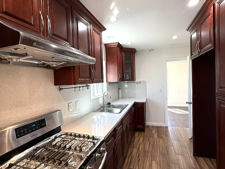 3132 Doolittle Ave — Photo 7