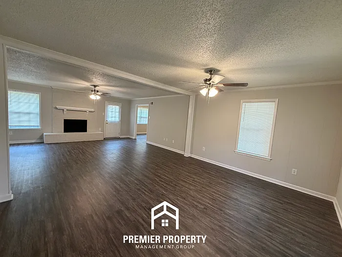 2093 Wild Violet Dr — Photo 4