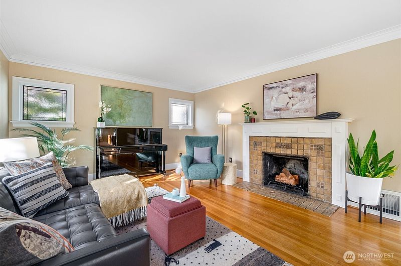 5th image of 6516 31st Avenue NE
