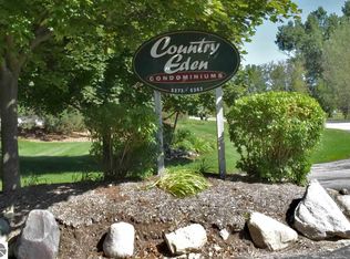 5363 Gray Rd APT 25, Traverse City, MI 49684