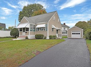 108 Greene Ave, Middlesex, NJ 08846