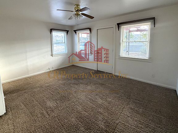 3rd image of 907 Valley View Ave