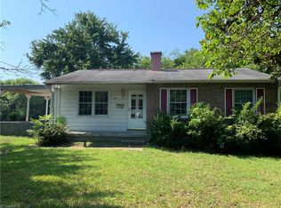 204 Blackstock St, Eden, NC 27288