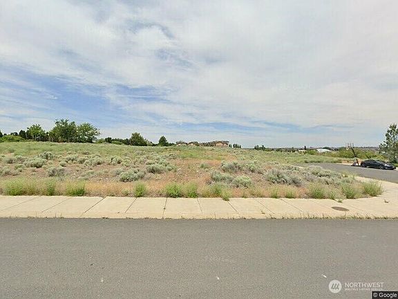 5th image of 6402 Farrer Way