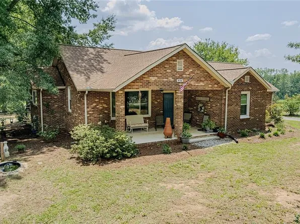 936 Blanch Rd, Blanch, NC 27212