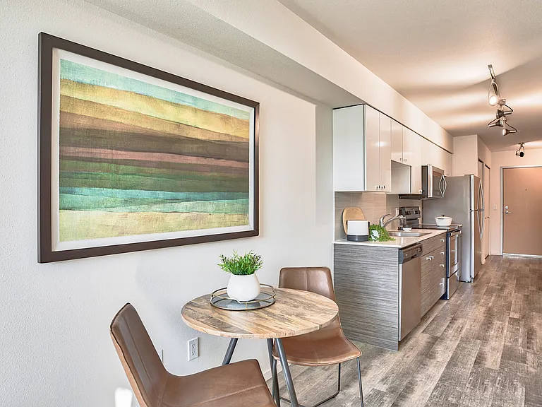 Angeline Apartments — Photo 19