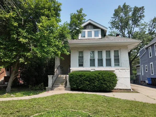 1700 W 105th St, Chicago, IL 60643
