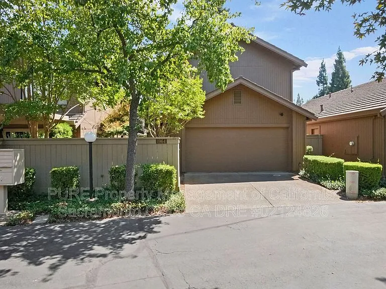 1964 Discovery Village Ln — Photo 1