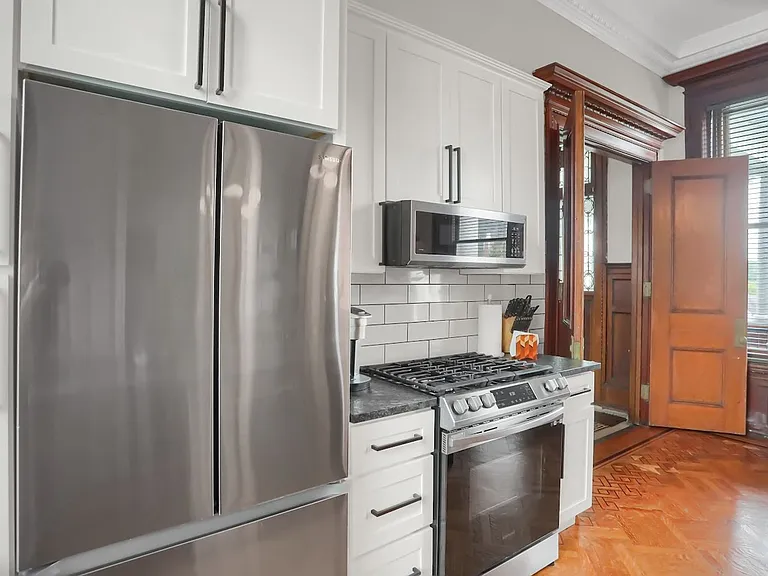 254 N Allegheny St — Photo 20