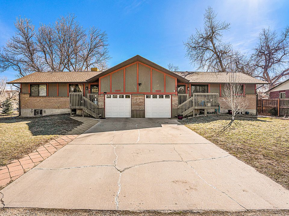 Duplex on corner lot