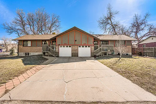 1422 Yank St Photo 1