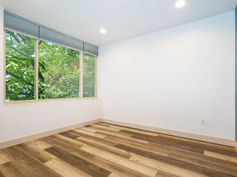 5616C California Ave SW — Photo 17