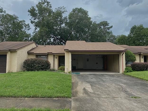 1st image of 8632 Deermoss Way E