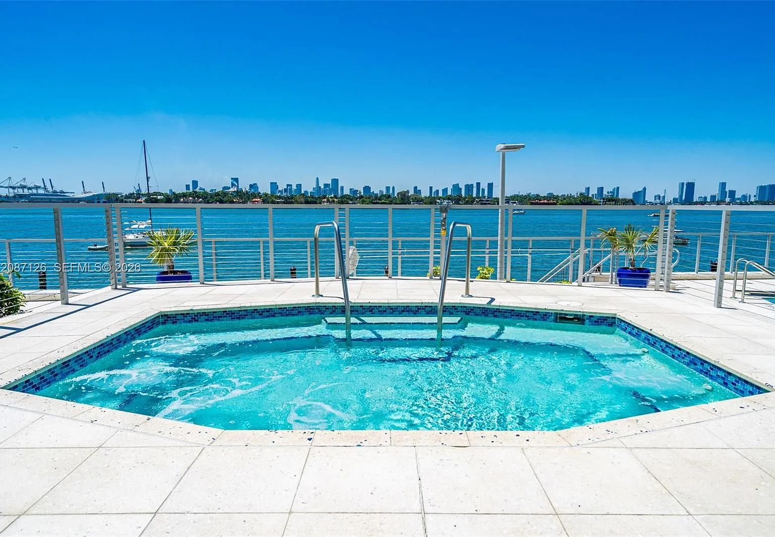 South Bay Club Condo — Photo 4