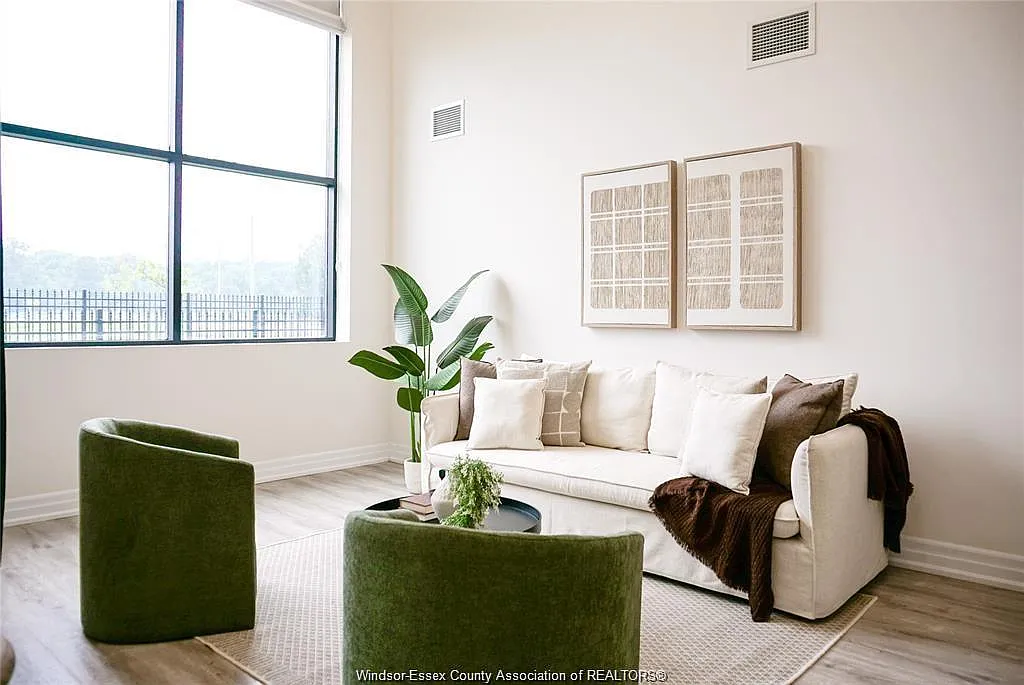 3 bed, 2.5 bath, 1613 sqft, $3,000 — Photo 3