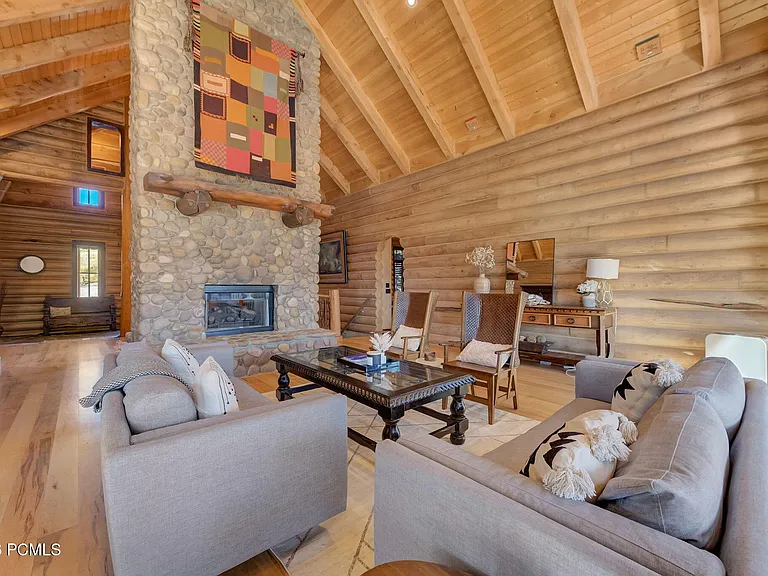 715 Aspen Ln — Photo 30
