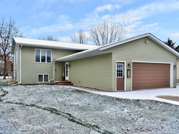110 E Wilmar St, Rollingstone, MN 55969