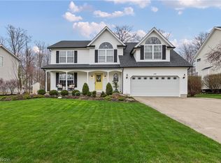1184 Farmcote Cir, Medina, OH
