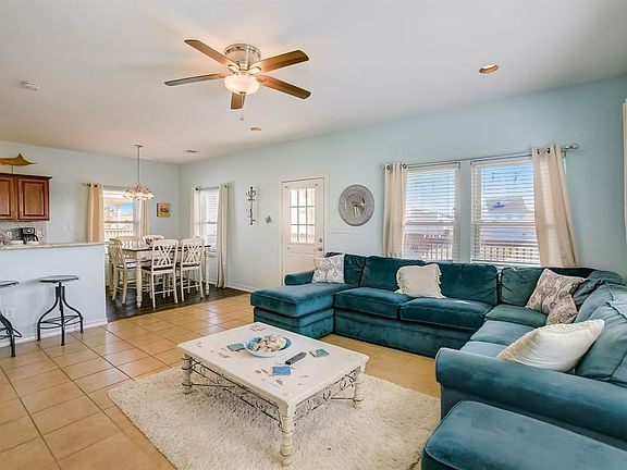 3rd image of 23175 Fresca Street
