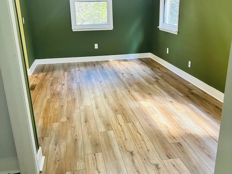 1470 Central Dr — Photo 9