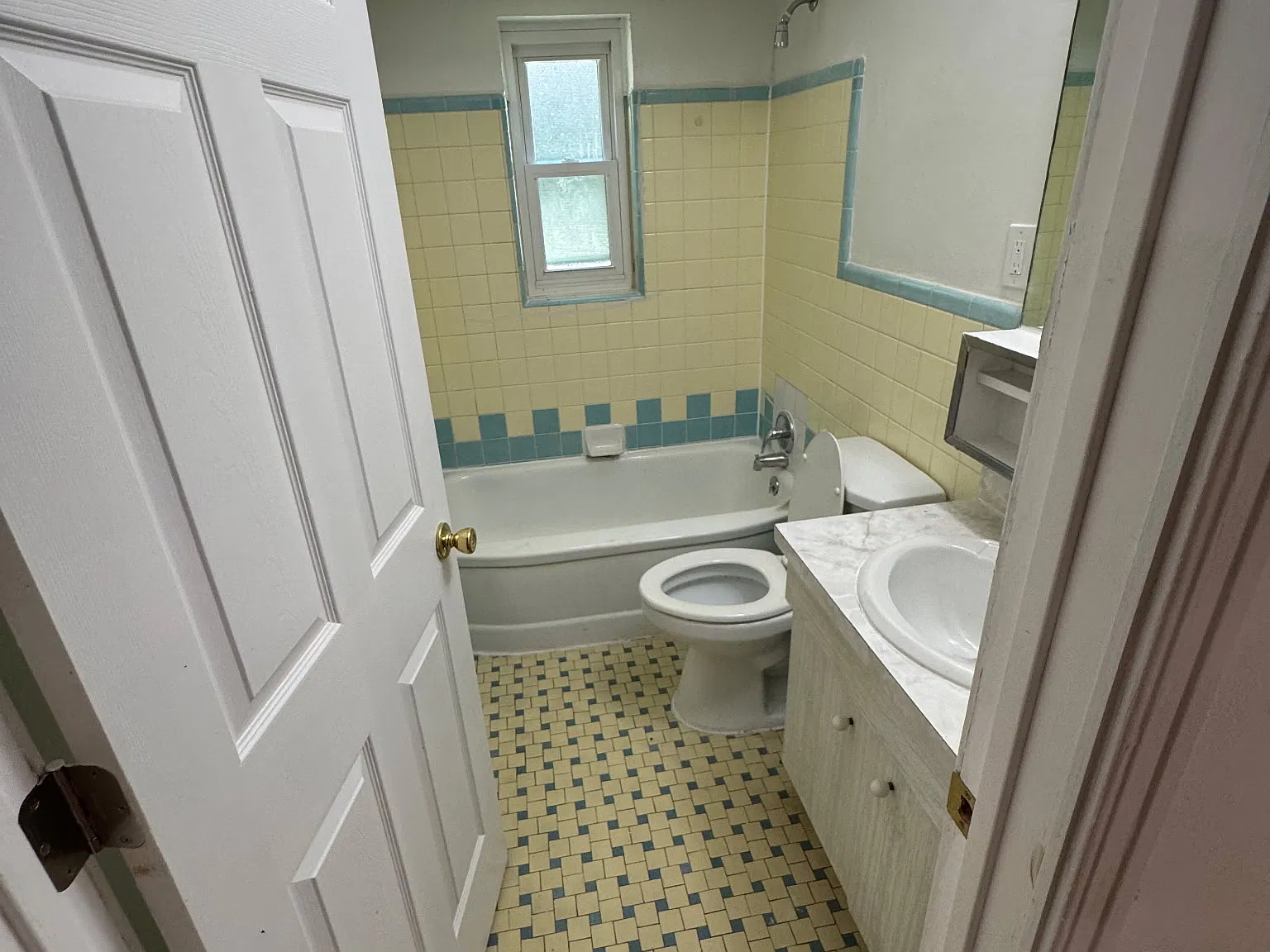 1 bed, 750 sqft, $850 — Photo 4