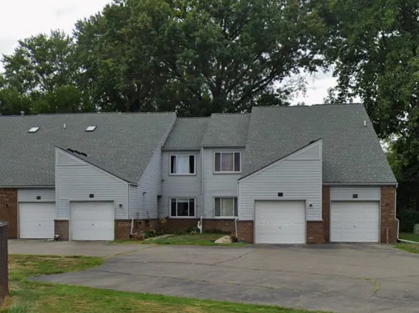 737 Claire Pointe Ct W, Saint Clair Shores, MI 48081