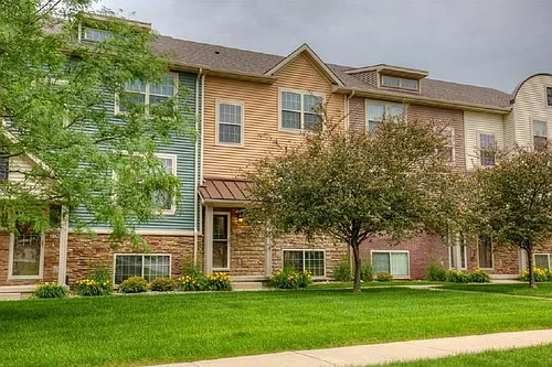 3600 SE Glenstone Dr Photo 1