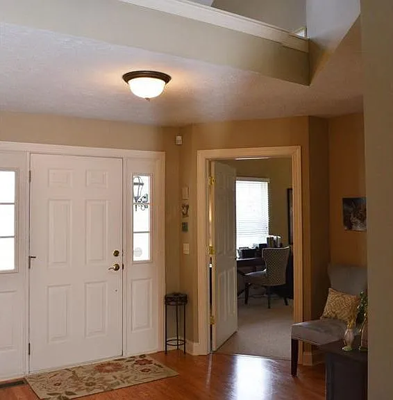 105 Fox Pointe Dr — Photo 20