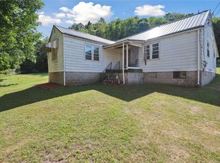 159 State Route 839, Dayton, PA 16222