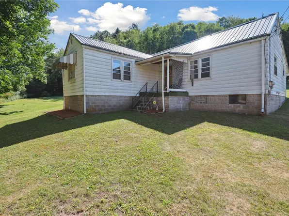 159 State Route 839, Dayton, PA 16222