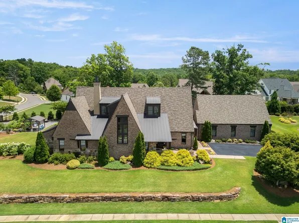 5825 Deerfoot Ct, Trussville, AL 35173