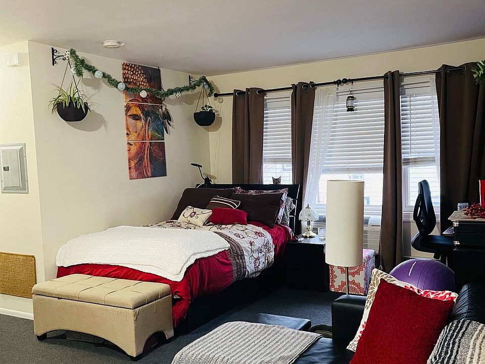 2nd image of 200 W Elizabeth Ave APT 8