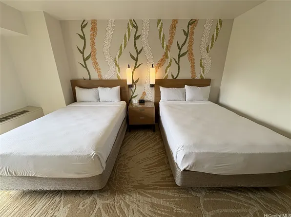 410 Atkinson Dr #1618, Honolulu, HI 96814