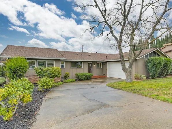 2901 Armstrong Dr, Sacramento, CA 95825