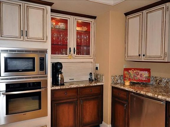 5th image of 504 Honey Lake Ct
