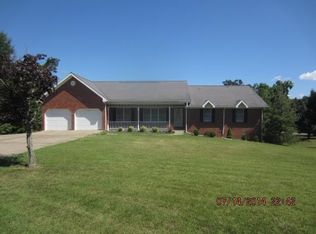 115 Hickory Ln, Greenville, KY 42345