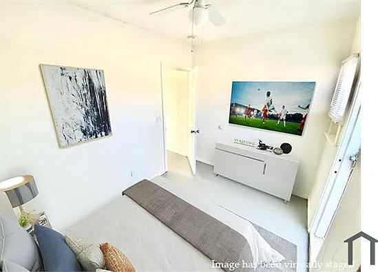 1 bed, 300 sqft, $1,645 — Photo 2