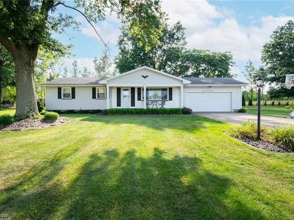 1867 Lower Elkton Rd, Columbiana, OH 44408