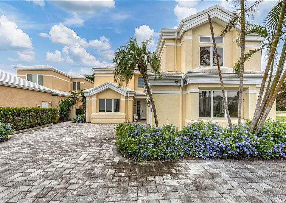 seventytwo club house 「FAIR WAY」 seventytwo club house 「FAIR WAY」 Clubhouse - Fairlawn