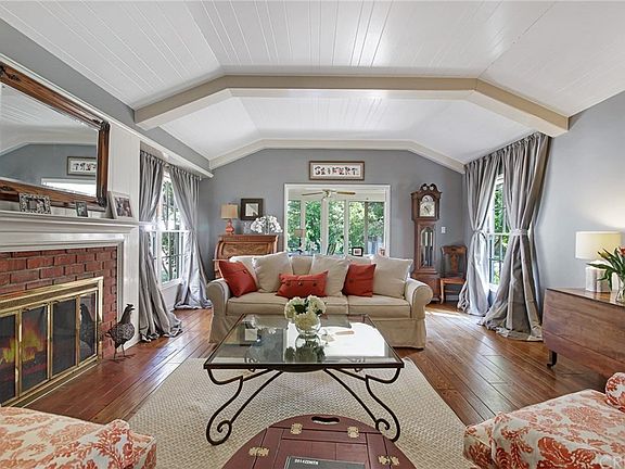 5th image of 4332 Shepherds Ln