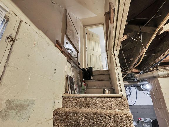4th image of 1544 Briarwood Ave