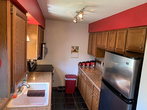 2nd image of W163N11506 Windsor Ct #D