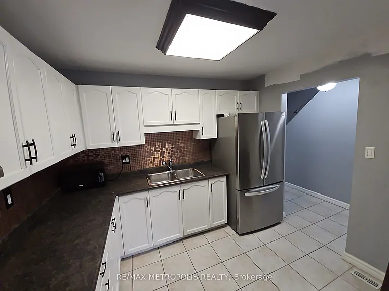 386 Highland Rd W #45 — Photo 5