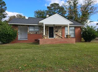 479 McBain Dr, Fayetteville, NC 28305