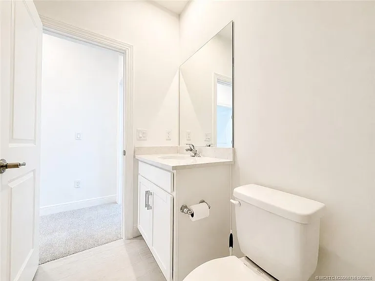 3583 NW Solange Ct — Photo 39